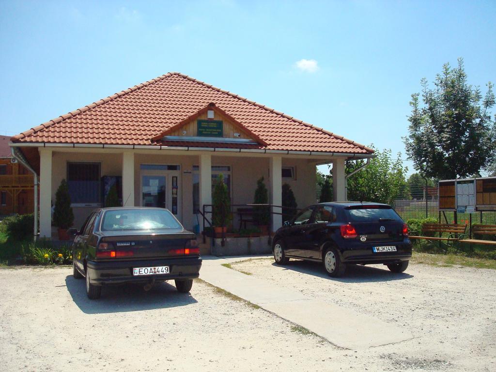 Termal Kemping Apartmanok Tiszaújváros Kültér fotó